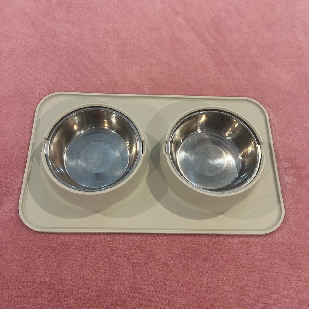Silicone Pet Mat + Stainless Steel Double Diner - 3.5 Cups